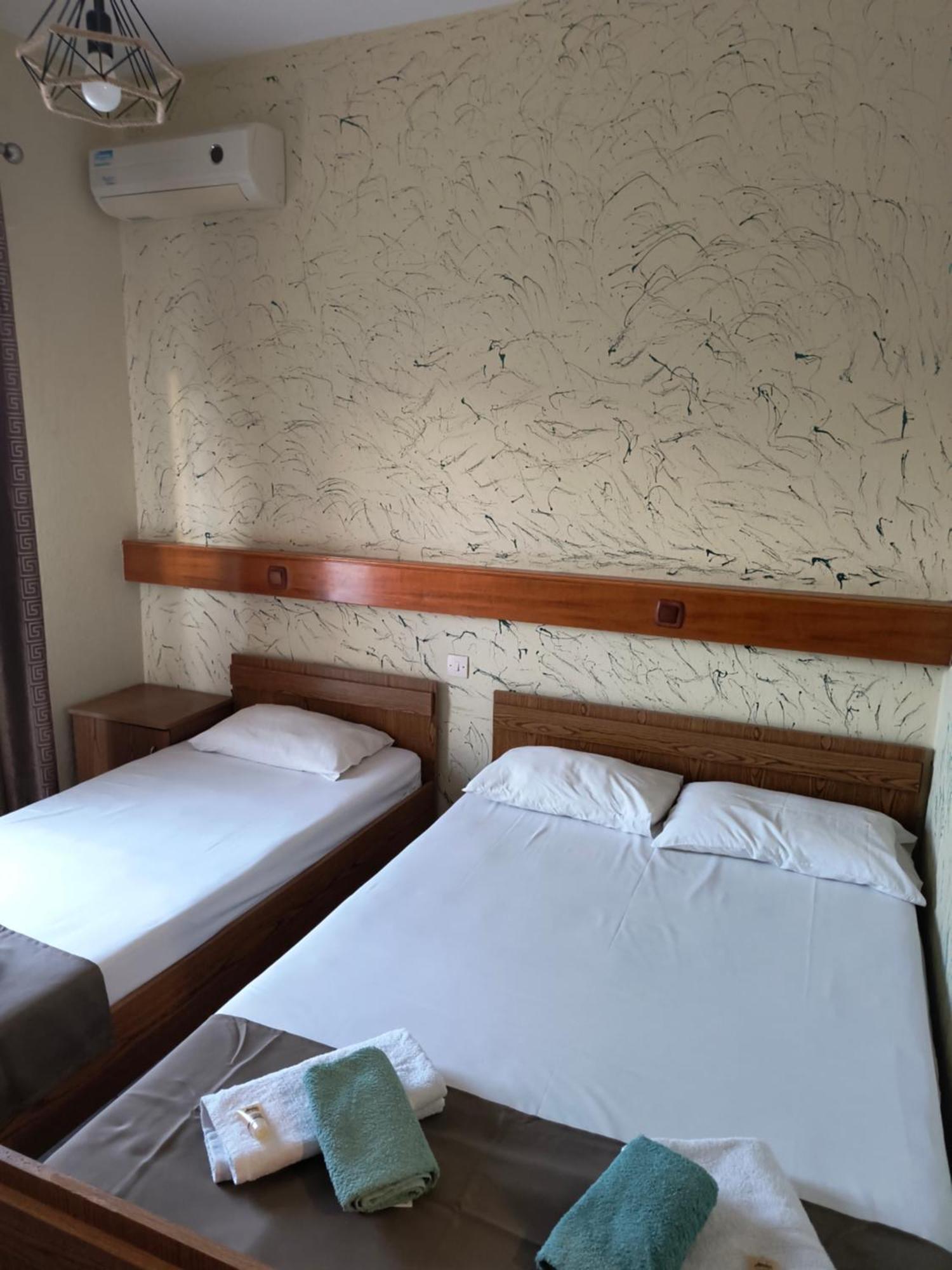 Amelies Apartments Paralía Екстериор снимка