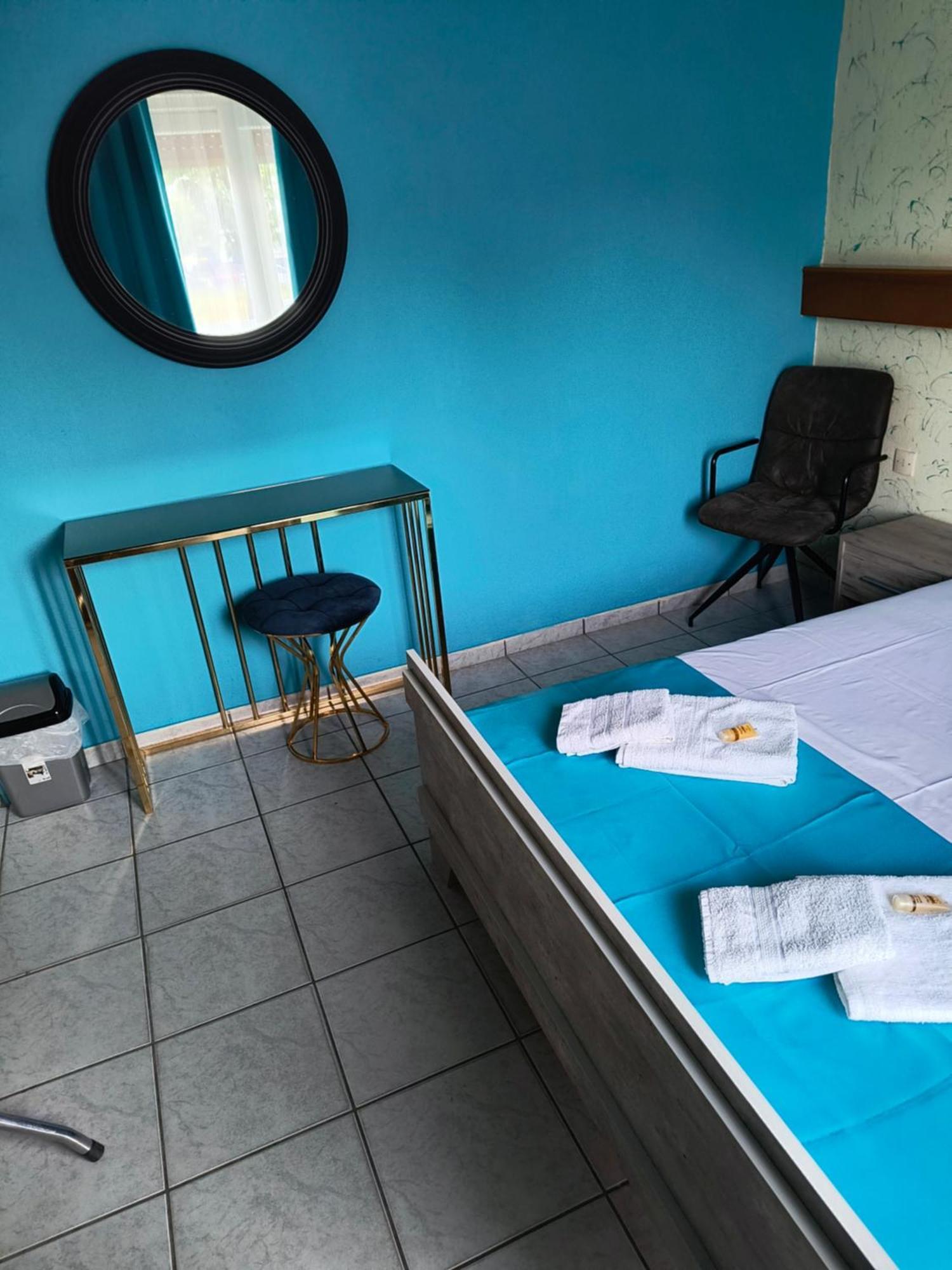 Amelies Apartments Paralía Екстериор снимка
